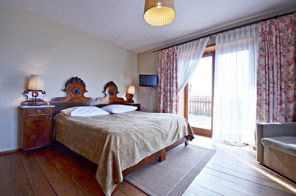 Dom Na Rozcesciu Bed and Breakfast Koniaków Buitenkant foto